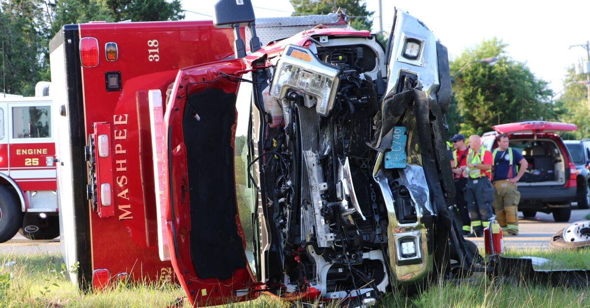 SHOCKING CRASH VIDEO: Ambulance rolls over with patient inside ...